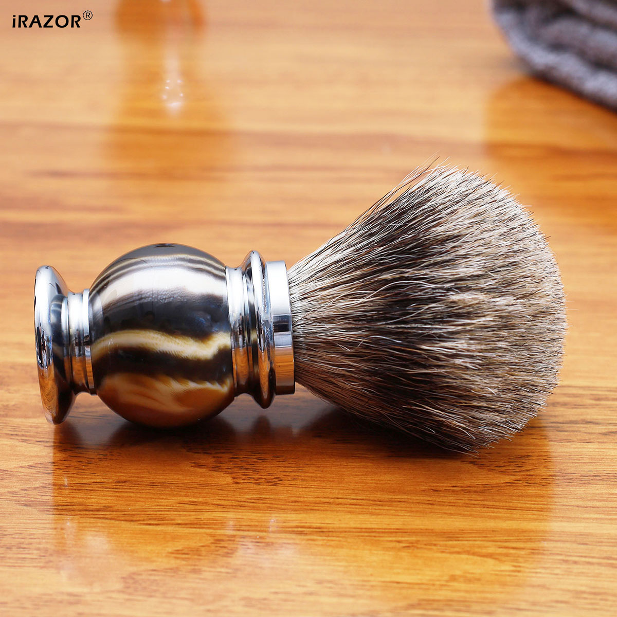 Brocha de afeitar iRAZOR Silve - Men'S Grooming Organizer reseña y precio